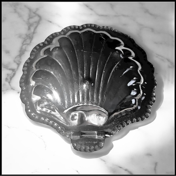 VTG silver-plated clam shell serving dish with hinged lid and class insert - Picture 3 of 5
